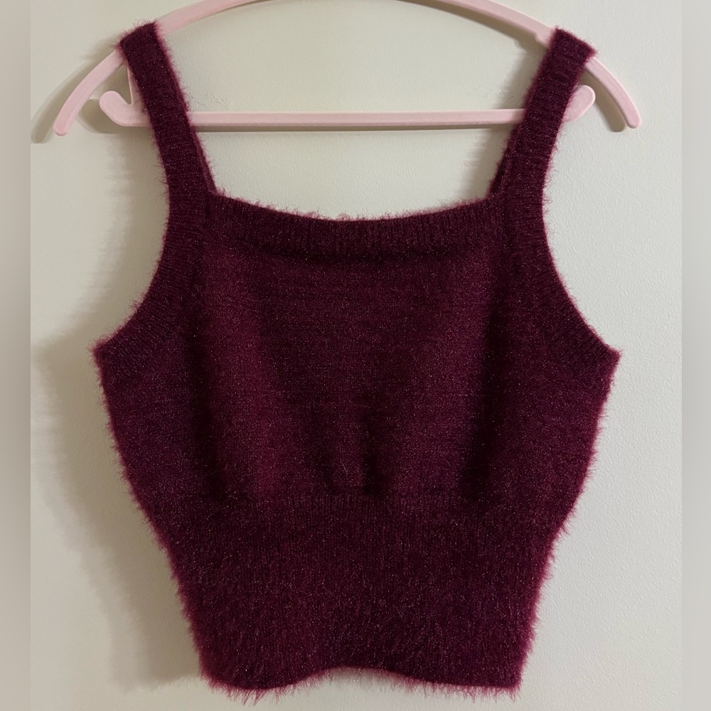 NWT House of Harlow 1960 Fuzzy Crop Knit Sweater Tank in Wine/Burgundy Size S